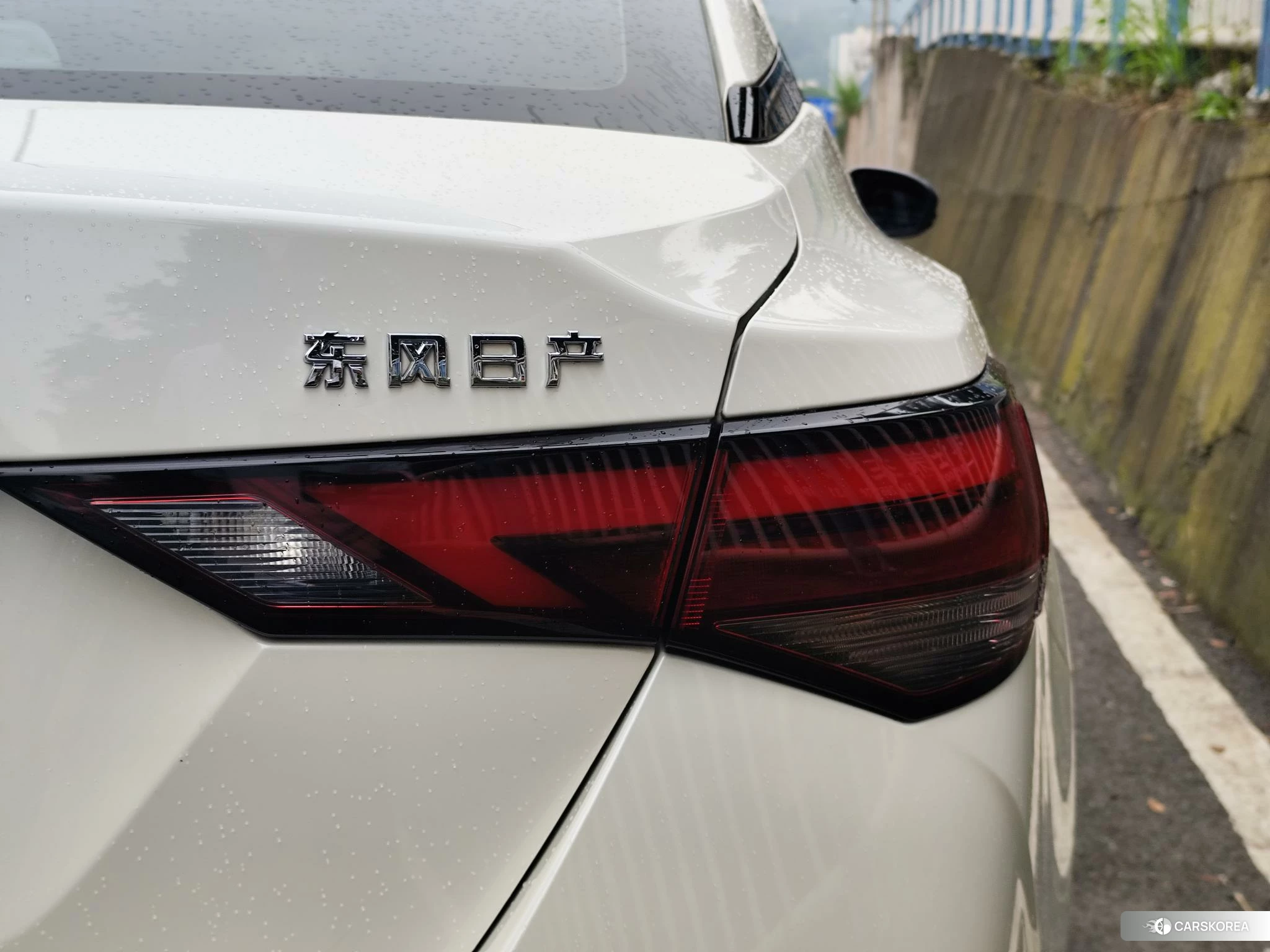 Nissan Sylphy 2021 Белый из Китая, фото 4