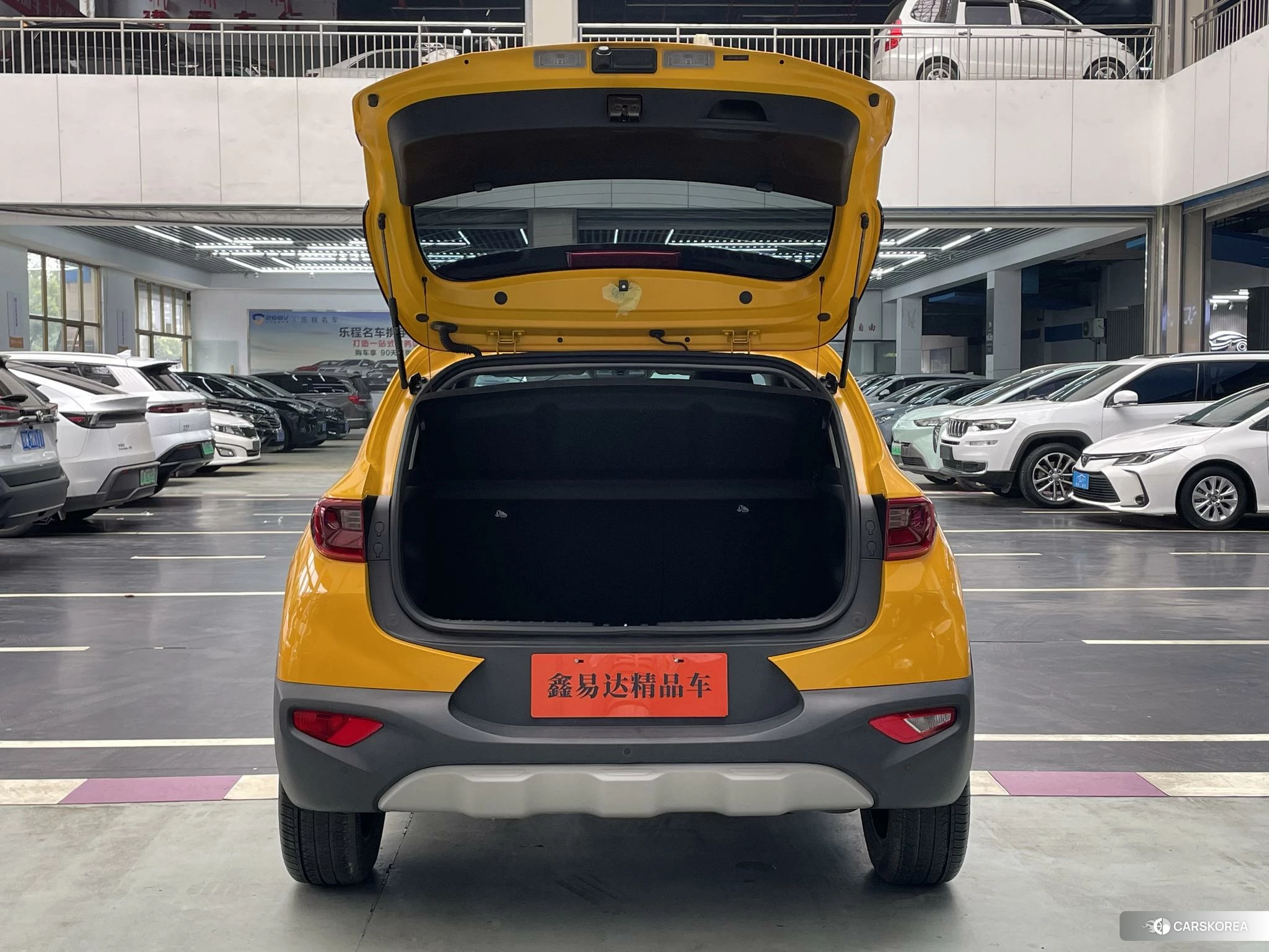 Kia KX1 2021 Желтый из Китая, фото 4
