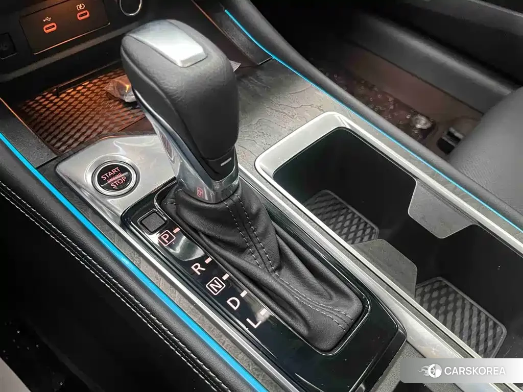 Nissan Altima 2023 Черный из Китая, фото 4