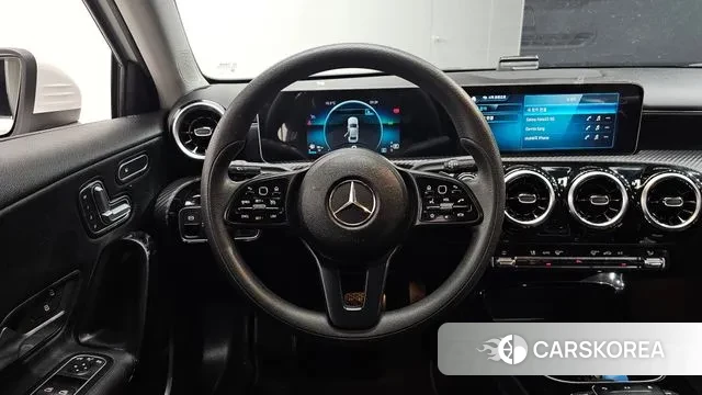 Mercedes-Benz A-Class W177 2020 Белый из Кореи, фото 4