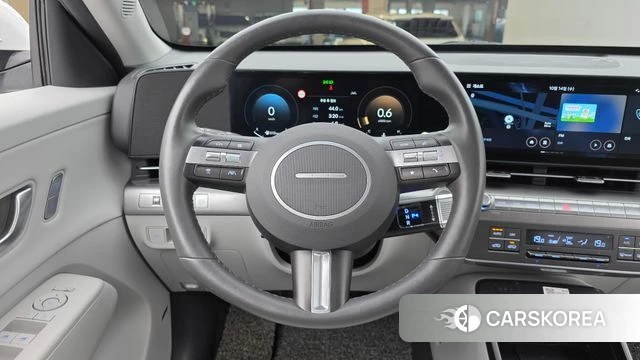 Hyundai Kona (SX2) 2024 Белый из Кореи, фото 4
