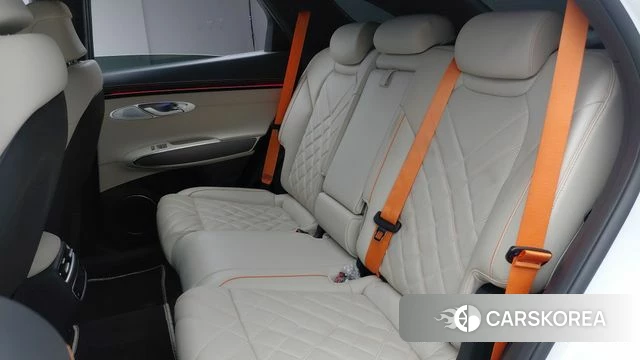 Genesis GV70 2024 Белый из Кореи, фото 4