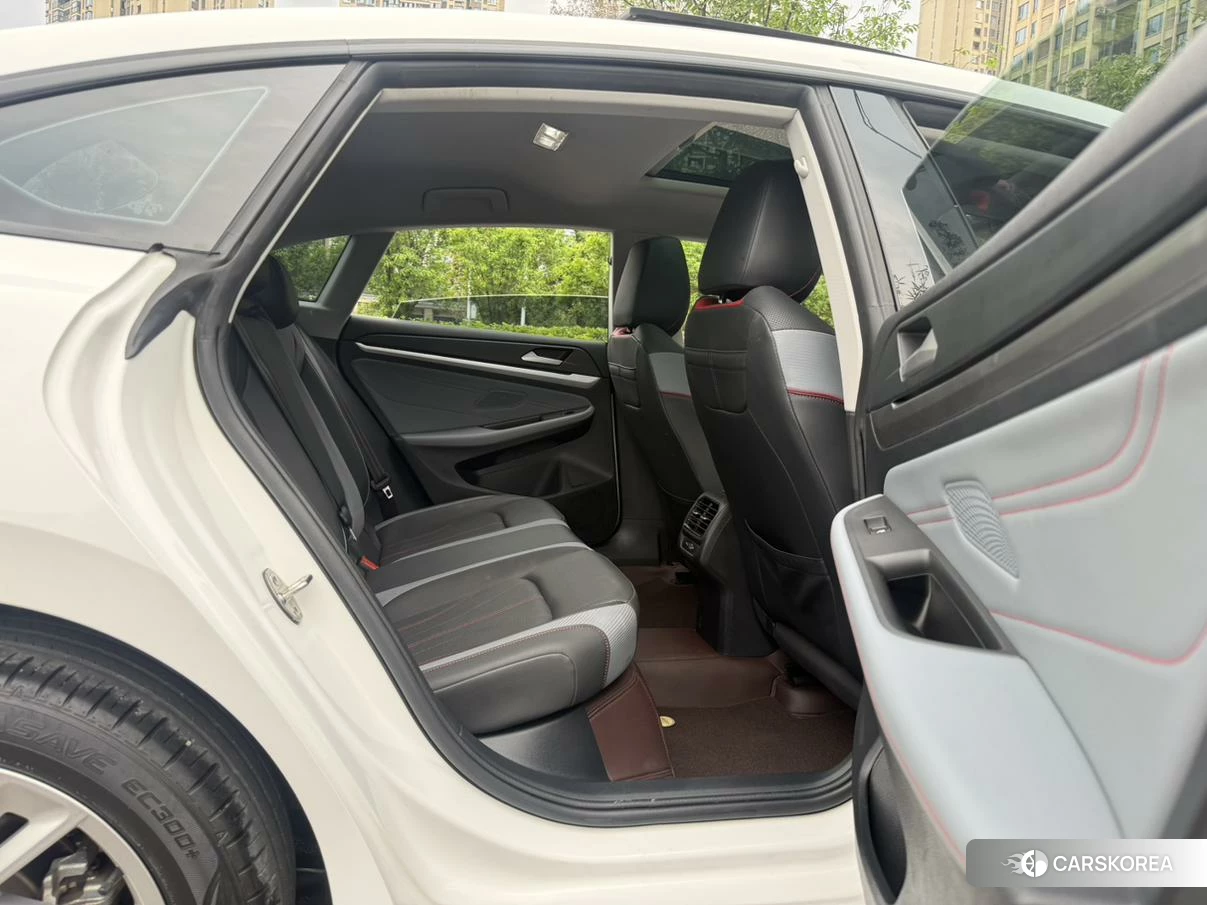 Volkswagen Lamando 2022 Белый из Китая, фото 4