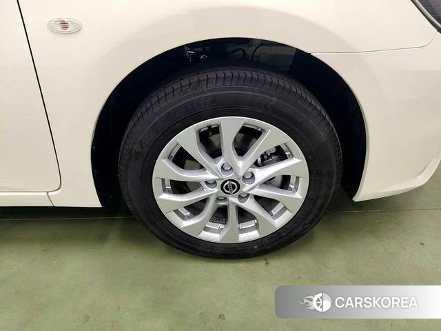Nissan Sylphy 2025 Белый из Китая, фото 4