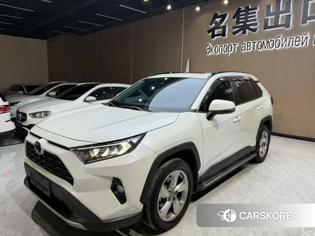 Toyota RAV4 2021 Белый из Китая, фото 4