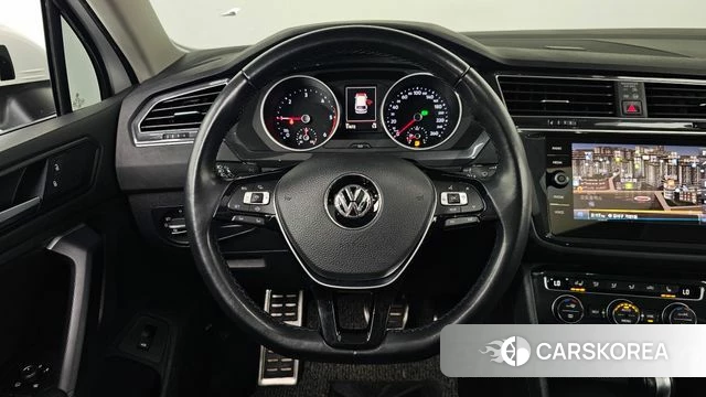 Volkswagen Tiguan second Generation 2019 Белый из Кореи, фото 4