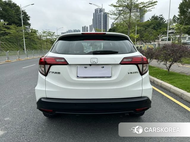 Honda Vezel 2021 Белый из Китая, фото 4