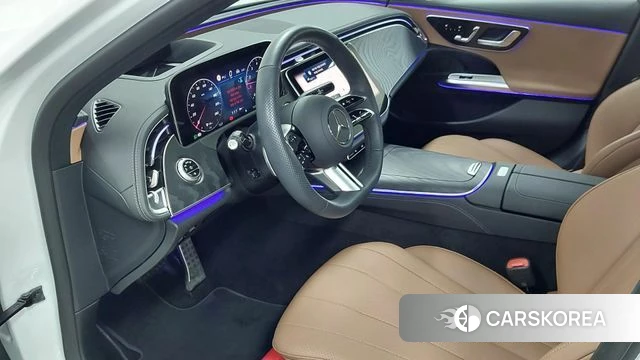 Mercedes-Benz E-Class W214 2026 Белый из Кореи, фото 4