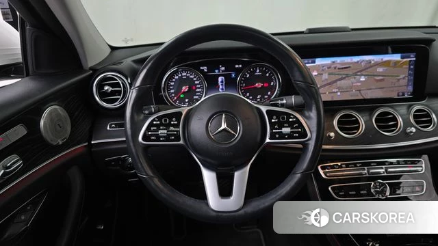 Mercedes-Benz E-Class W213 2019 Белый из Кореи, фото 4