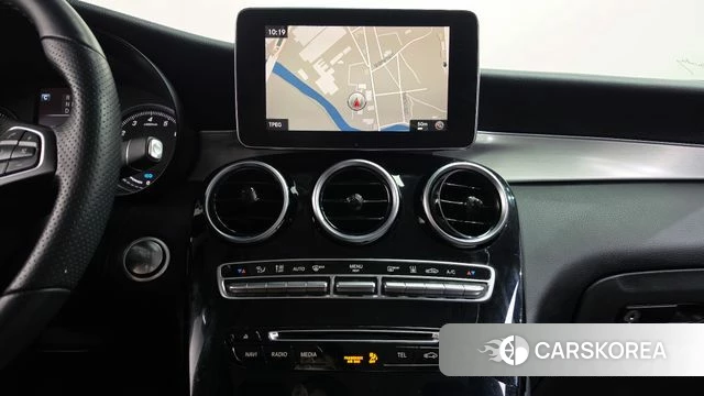 Mercedes-Benz GLC-Class X253 2018 Белый из Кореи, фото 4