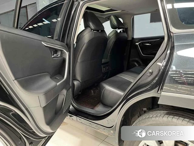 Toyota Wildlander 2021 Черный из Китая, фото 4