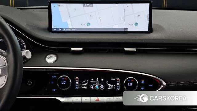 Genesis GV70 2024 Белый из Кореи, фото 4