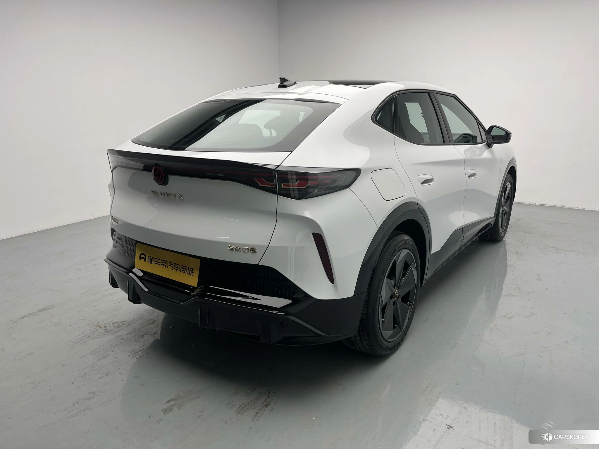 Volkswagen ID. UNYX 2025 Белый из Китая, фото 4
