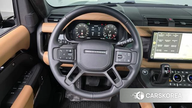 Land Rover Defender (L663) 2025 Черный из Кореи, фото 4