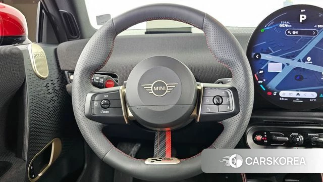 Mini Cooper Electric 4th Generation 2025 Черный из Кореи, фото 4