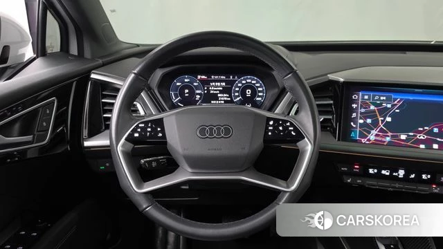 Audi Q4 e-Tron (F4) 2022 Белый из Кореи, фото 4