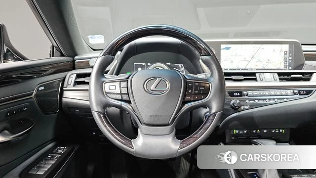 Lexus ES300h 7th generation 2019 Серебристо-серый из Кореи, фото 4