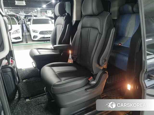 Hyundai Staria 2022 Серый из Кореи, фото 4