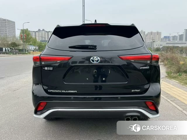 Toyota Crown 2022 Черный из Китая, фото 4