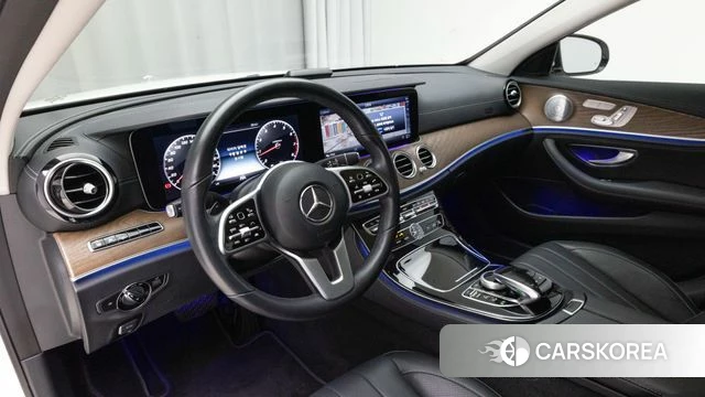 Mercedes-Benz E-Class W213 2019 Белый из Кореи, фото 4