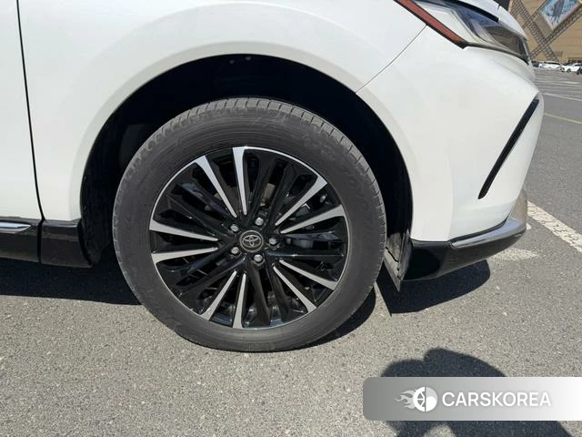 Toyota Venza 2022 Белый из Китая, фото 4