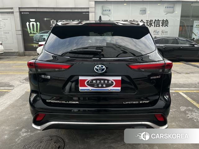 Toyota Crown 2021 Черный из Китая, фото 4