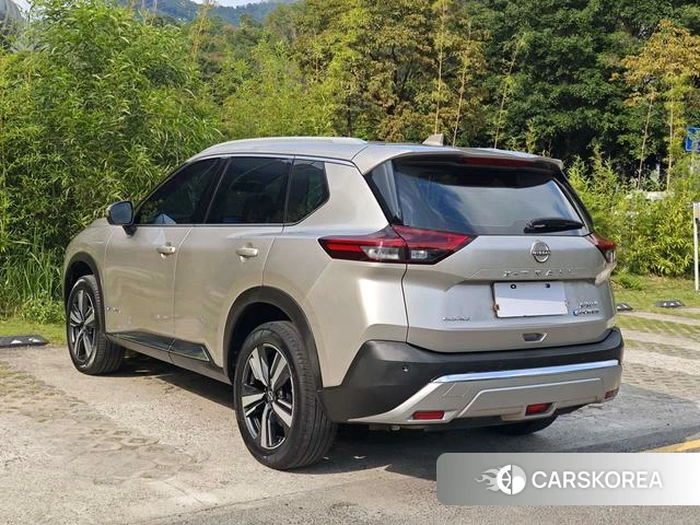 Nissan X-Trail 2023 Шампань из Китая, фото 4
