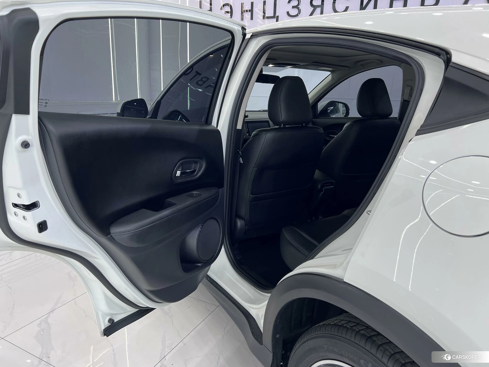Honda Vezel 2021 Белый из Китая, фото 4