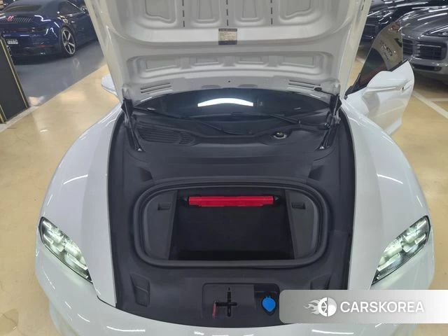 Porsche Taycan 2025 Белый из Кореи, фото 4