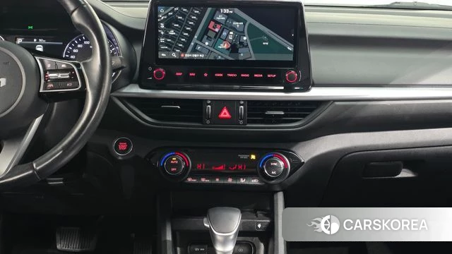 Kia The New K3 2nd generation 2021 Белый из Кореи, фото 4