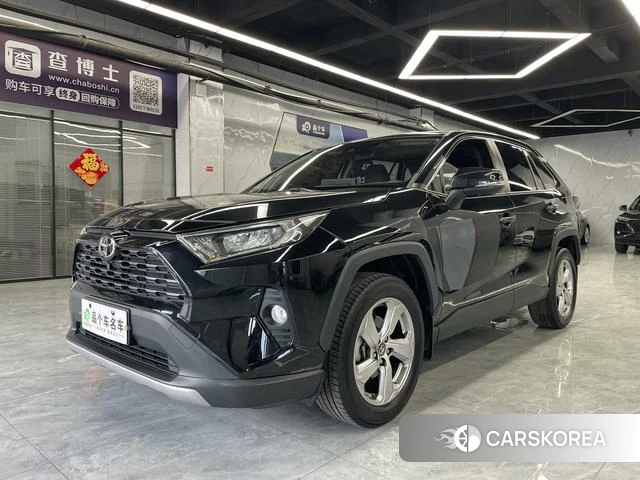 Toyota RAV4 2020 Черный из Китая, фото 4