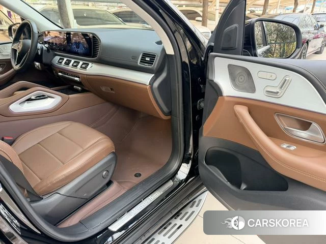 Mercedes-Benz GLE 2024 Черный из Китая, фото 4
