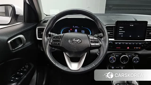 Hyundai Venue 2023 Белый из Кореи, фото 4