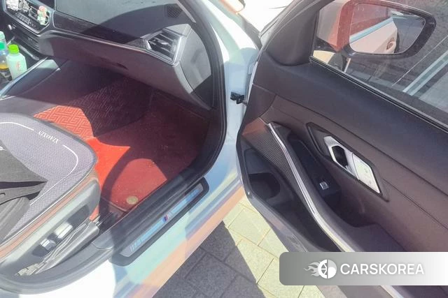 BMW 3 series 2022 Белый из Китая, фото 4