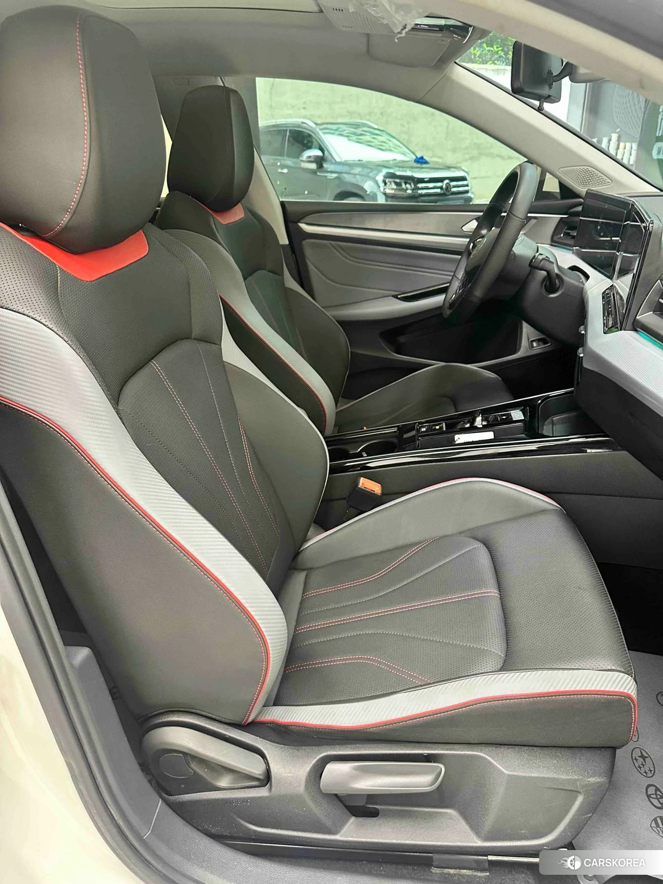 Volkswagen Lamando 2023 Белый из Китая, фото 4