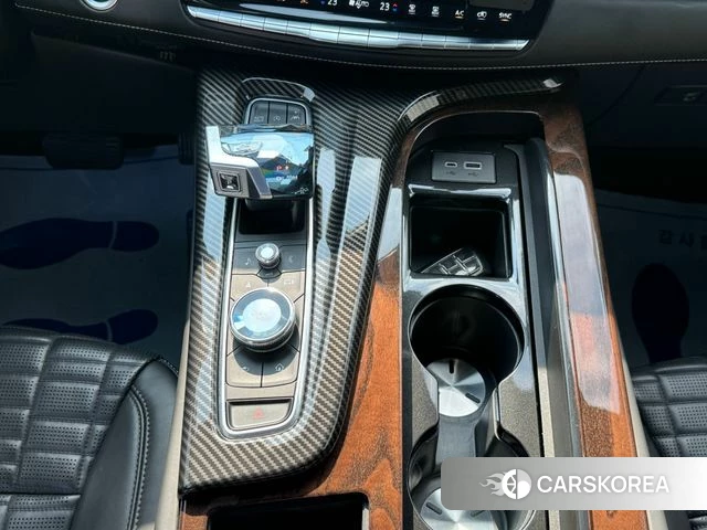 Cadillac Escalade 5th Generation 2022 Песочный из Кореи, фото 4