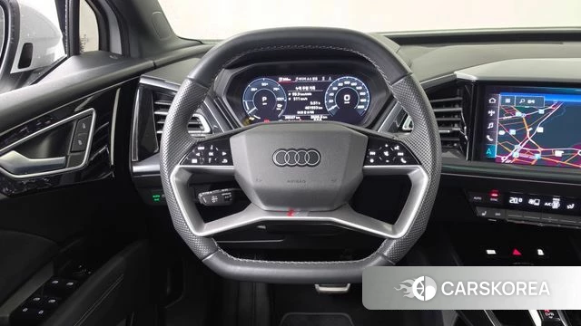 Audi Q4 e-Tron (F4) 2025 Белый из Кореи, фото 4