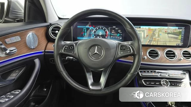 Mercedes-Benz E-Class W213 2018 Серый из Кореи, фото 4