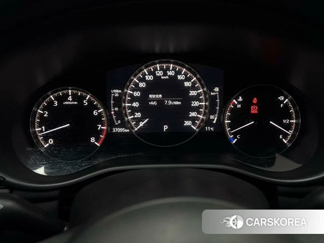 Mazda 3 2024 Белый из Китая, фото 4