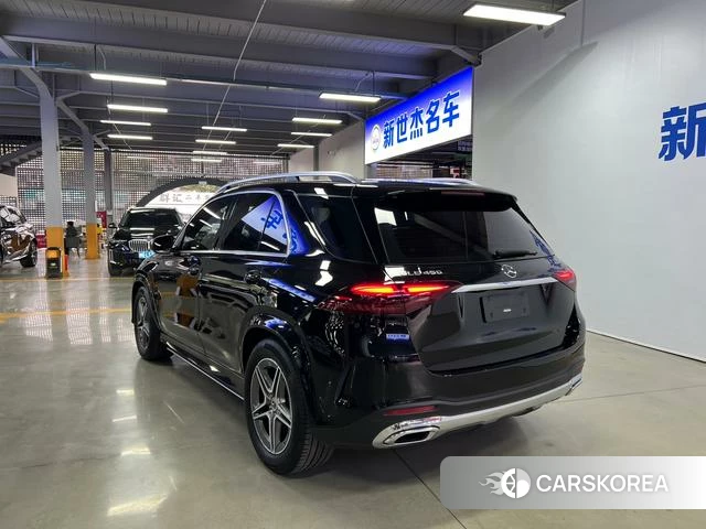 Mercedes-Benz GLE 2023 Черный из Китая, фото 4