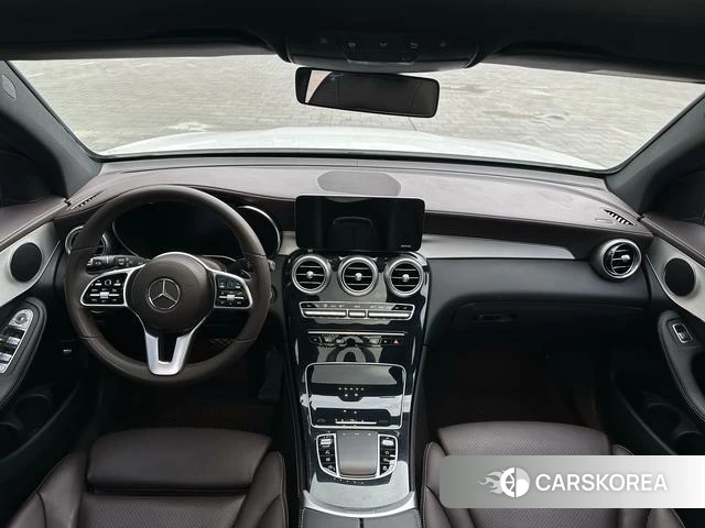 Mercedes-Benz GLC 2021 Белый из Китая, фото 4