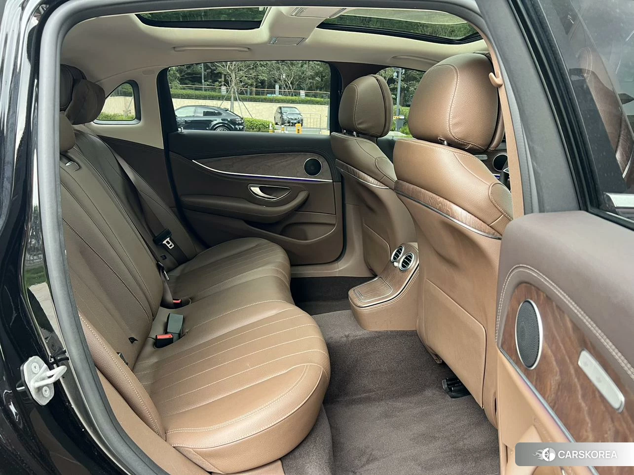Mercedes-Benz E-Class 2021 Черный из Китая, фото 4