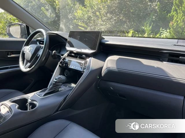 Toyota Venza 2024 Серебристо-серый из Китая, фото 4