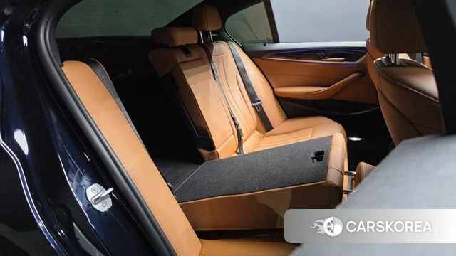 BMW 5 Series (G30) 2021 Черный из Кореи, фото 4