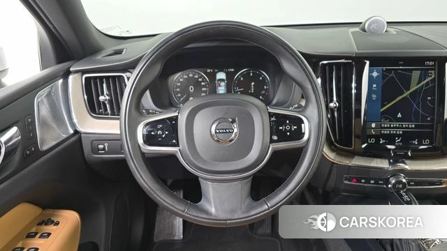 Volvo XC60 second Generation 2018 Белый из Кореи, фото 4