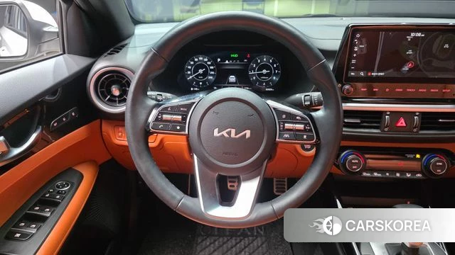 Kia The New K3 2nd generation 2023 Белый из Кореи, фото 4
