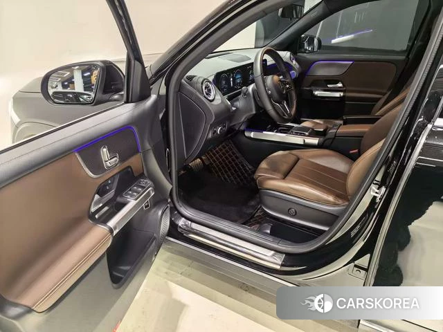 Mercedes-Benz GLB 2023 Черный из Китая, фото 4