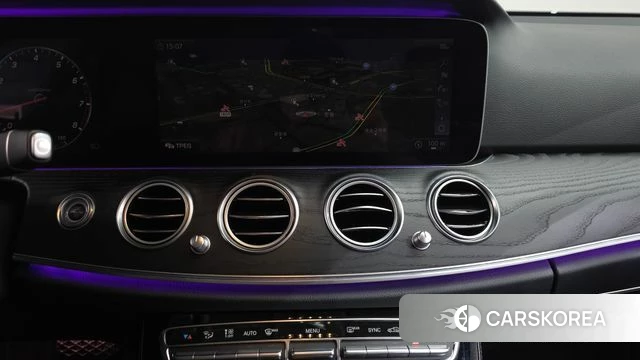 Mercedes-Benz E-Class W213 2018 Белый из Кореи, фото 4