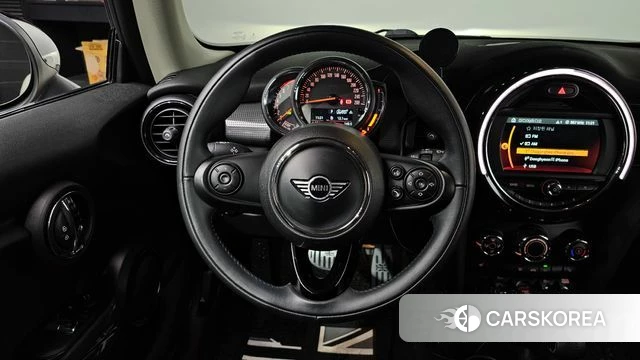 Mini Cooper 2018 Жемчужный цвет из Кореи, фото 4