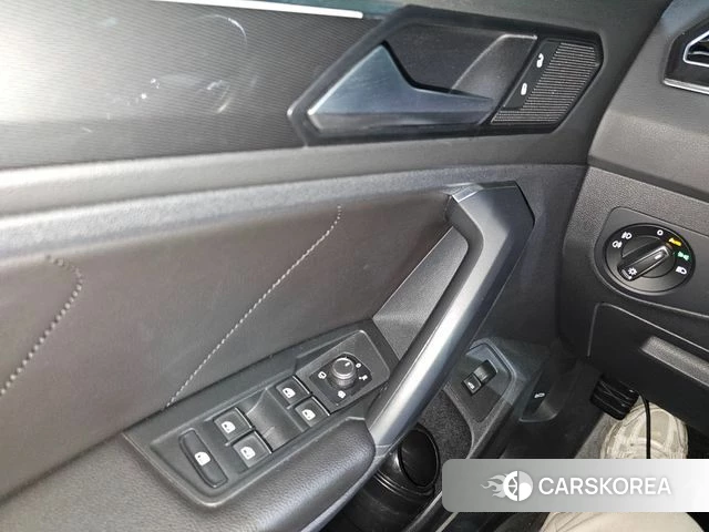 Volkswagen Tiguan second Generation 2020 Черный из Кореи, фото 4
